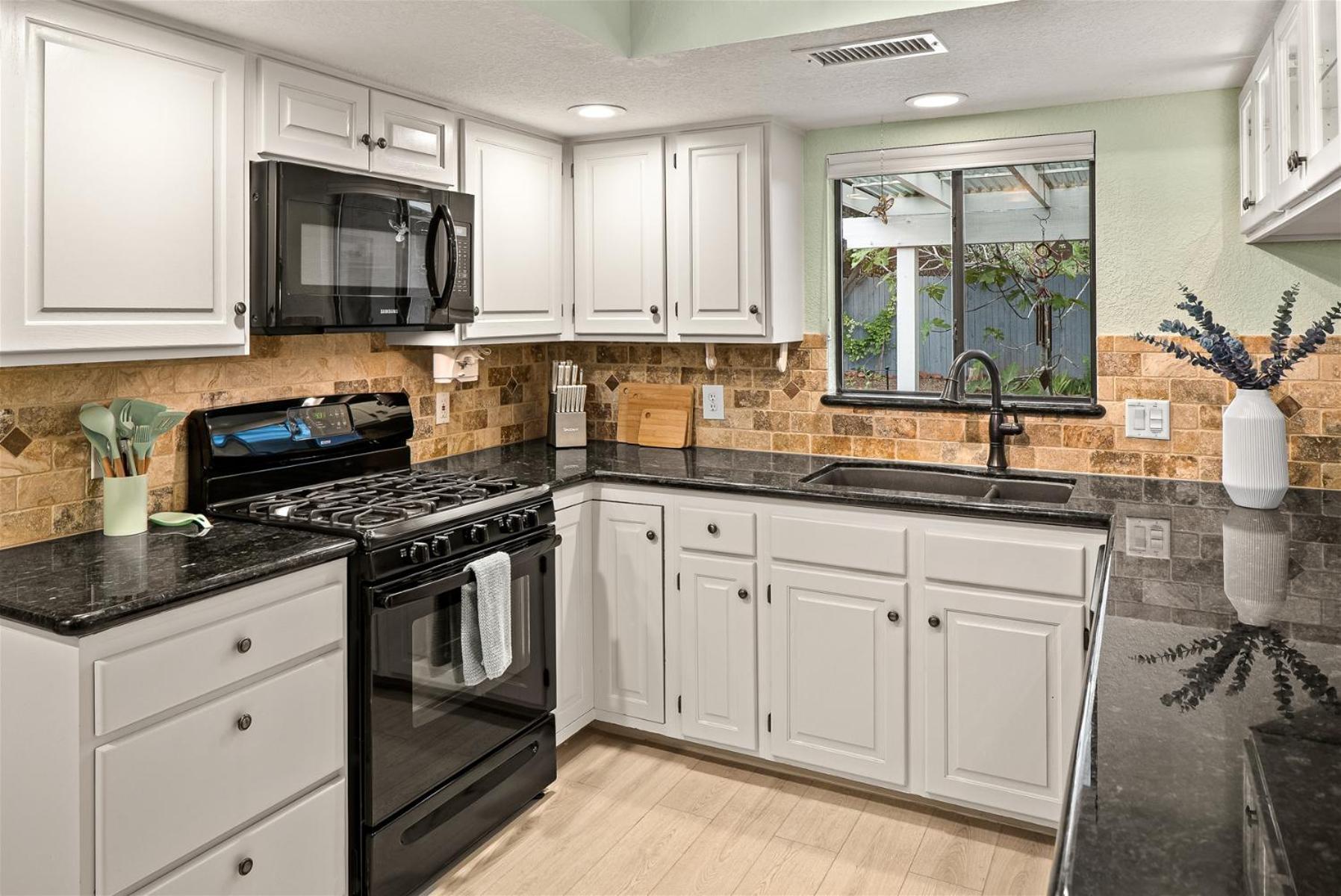 Spacious W Sedona 4 Bedroom Contemporary House! Екстериор снимка